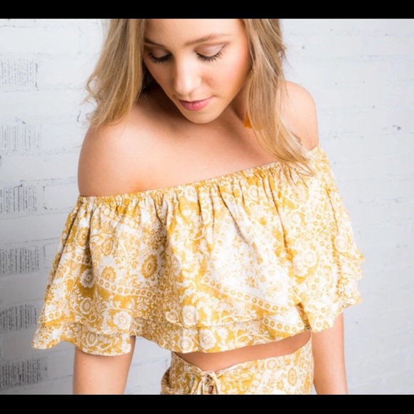 Free People Tops - White and Gold Crop Top Free People Tops - White and Gold Crop Top